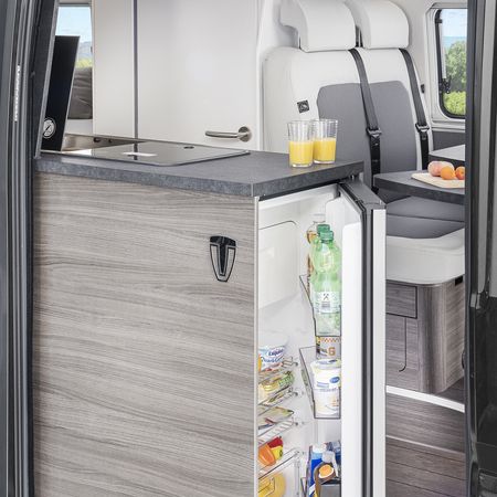 vantourer-campervan-630l-4-zonen-kueche-ks-offen-aussenansicht-mj-2026